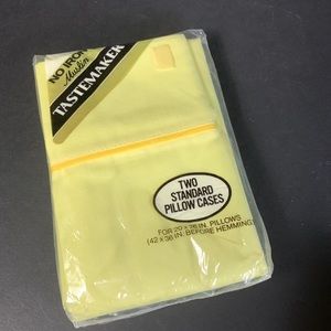 Vintage Tastemaker Standard Muslin Pillowcases Yellow New Old Stock #N1